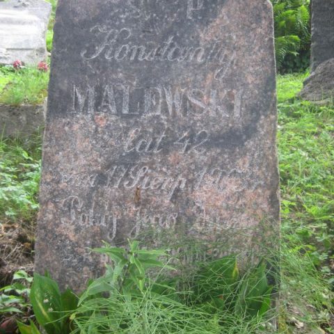 Tombstone of Bronislaw and Konstanty Malewski, Ross cemetery, as of 2013