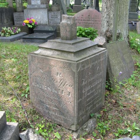 Tombstone of Emilia and Kazimierz Górski, Rossa cemetery in Vilnius, as of 2013.