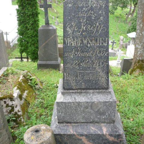 Tombstone of Benedykt Kozakiewicz, Franciszek and Józefa Malewski, Na Rossie cemetery in Vilnius, as of 2013