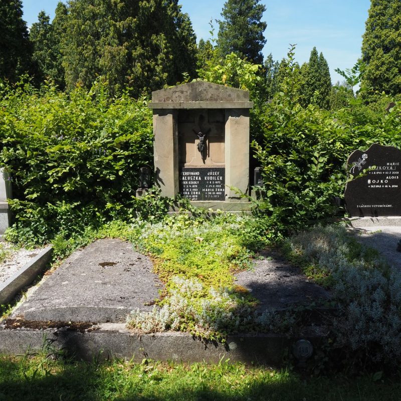 Tombstone of Anna and Ferdinand Galuszka and Josef and Maria Kudilek, cemetery in Český Těšín, as of 2022.