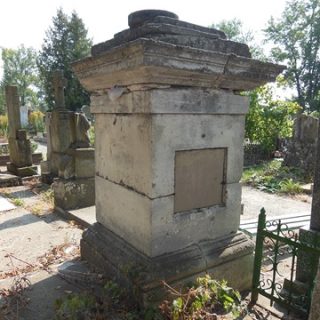 Tombstone of Erazm Piwocki, Ternopil cemetery, as of 2016