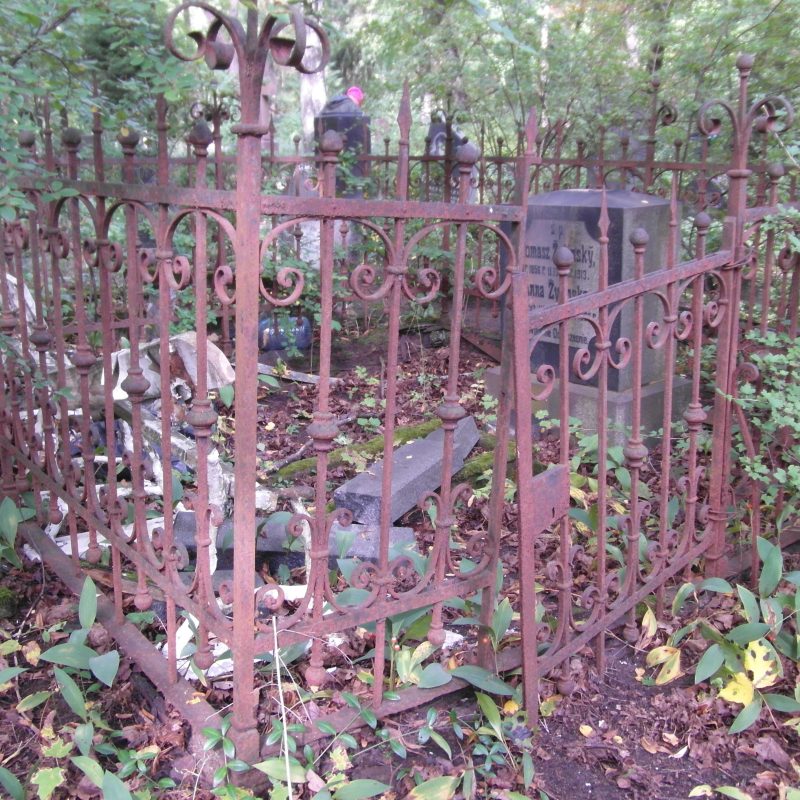 Tomas Žylinsky tombstone, St Michael's cemetery in Riga, as of 2021.