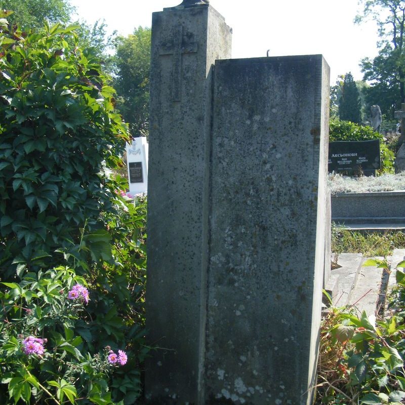 Tombstone of Paulina and Edward Zuchorski and Jozef Zhukowski, Ternopil cemetery, as of 2016.