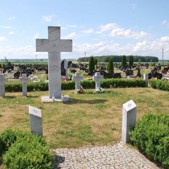 Kwatera żołnierzy Armii Krajowej na cmentarzu