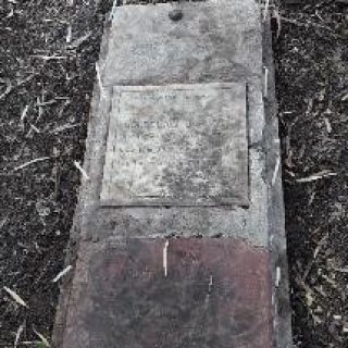 Two graves of children ¬ refugees arriving from the USSR
