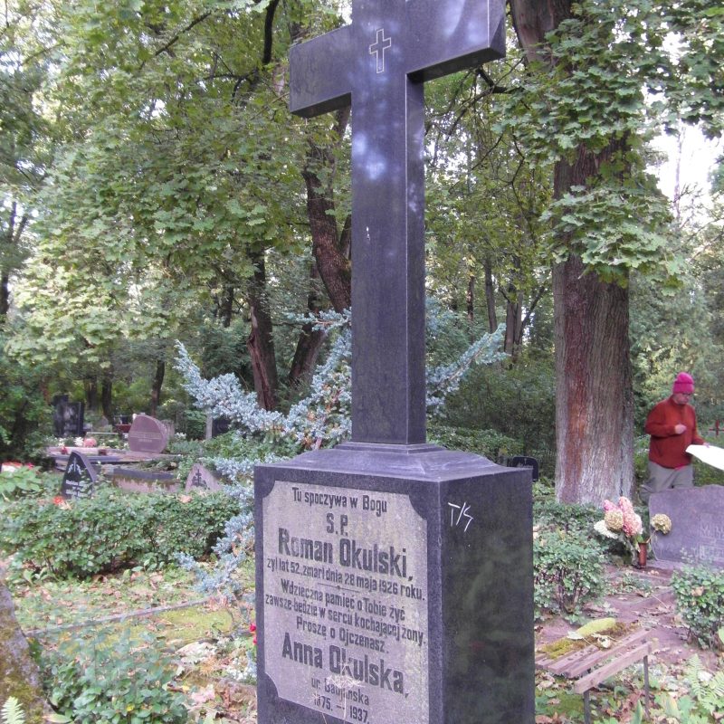 Tombstone of Anna Okulskaya, Roman Okulski, St Michael's cemetery in Riga, as of 2021.