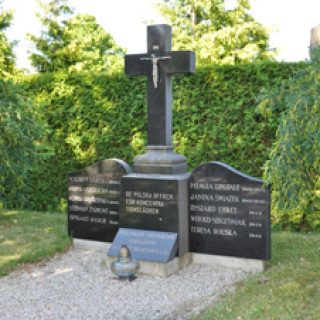 Graves of evacuated concentration camp prisoners