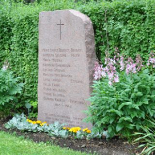 Mass grave of evacuated concentration camp prisoners