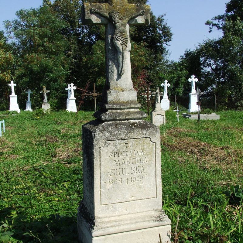 Pierre tombale de Marcela Skulska, cimetière de Barysh, Ukraine
