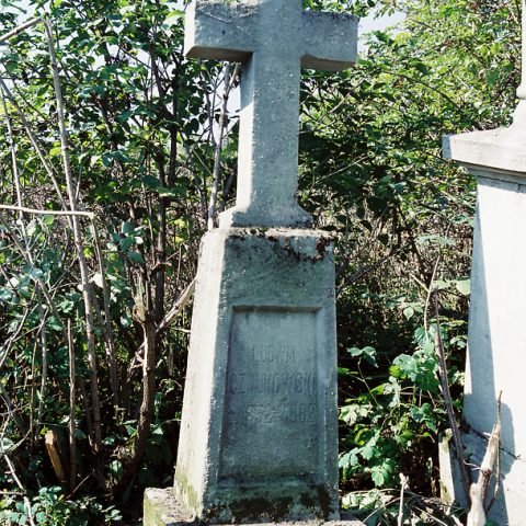 Nagrobek Ludwika Czajkowskiego, cmentarz w Skale nad Zbruczem, stan z 2004 r.