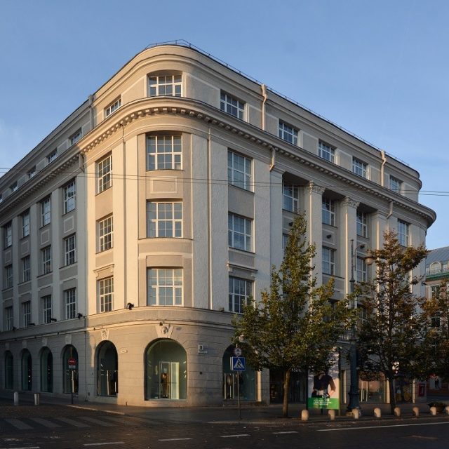 Dom Towarowy Bracia Jabłkowscy w Wilnie, proj. Kazimierz Krzyżanowski, Karol Jankowski, Franciszek Lilpop, 1913-1923