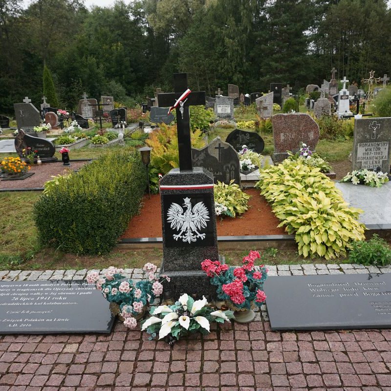 Grób Polaków rozstrzelanych w 1941 r.
