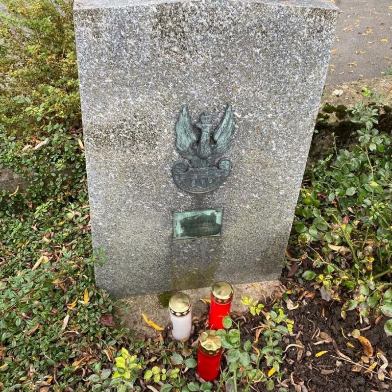 Grave of an interned soldier of the 2nd Infantry Rifle Division