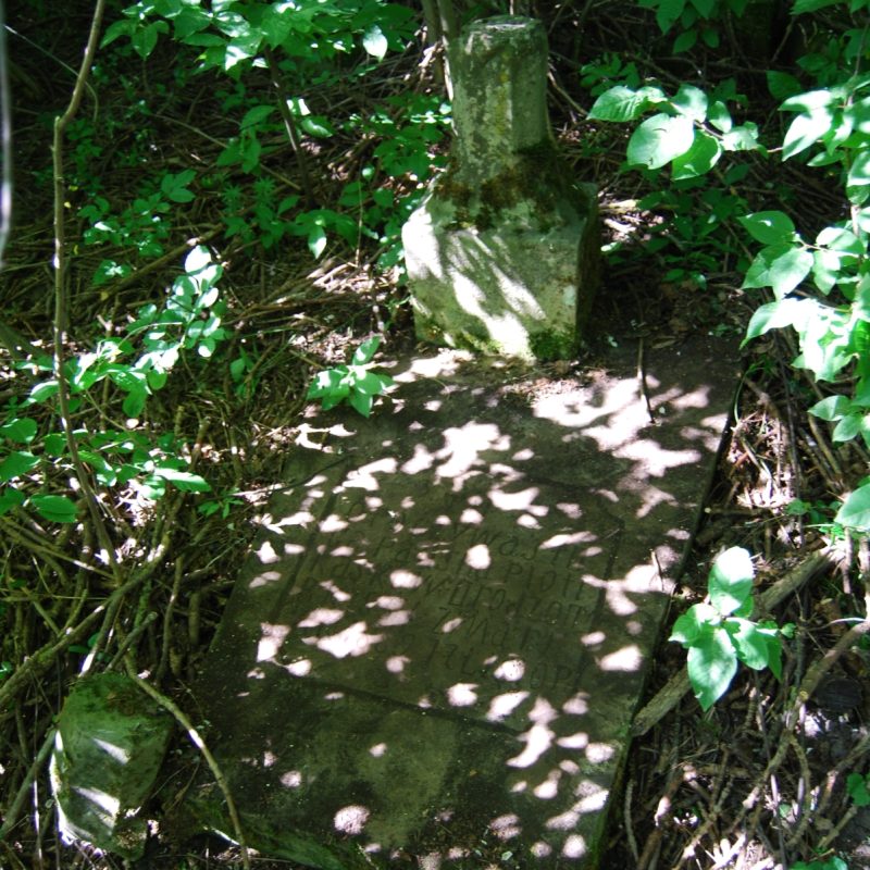 Tombstone of Piotr Kasków, cemetery in Bucniowie