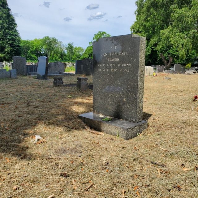 Tombstone of Jan Piłsudski, Wrexham Cemetery, UK