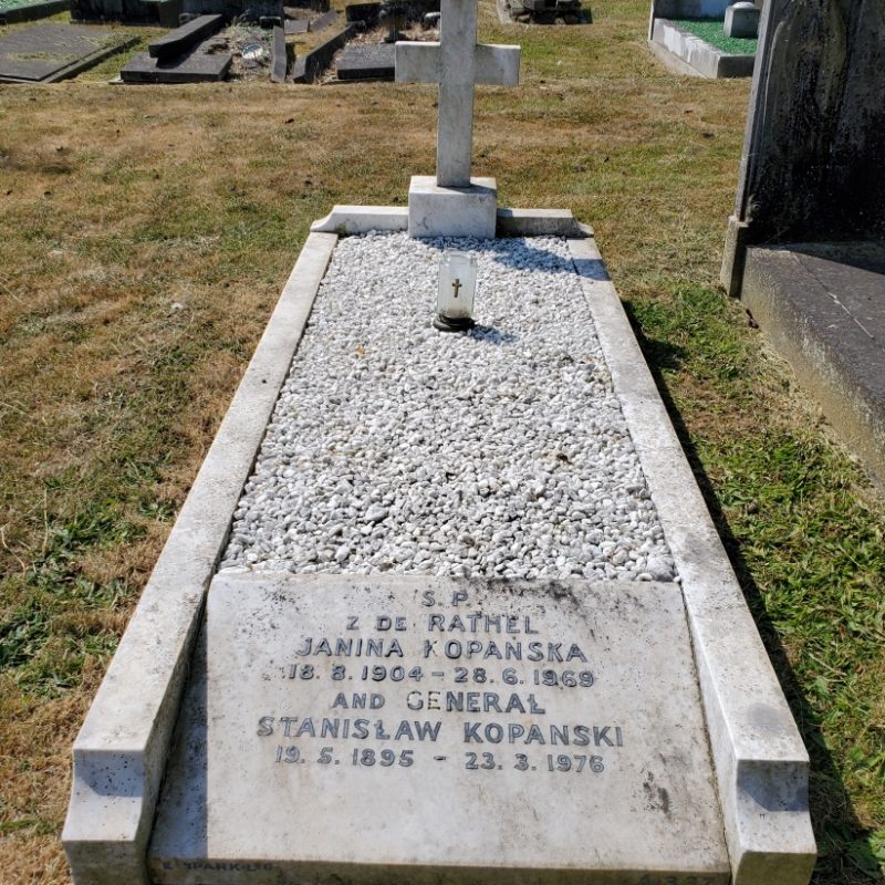 Tombstone of Stanislaw Kopanski and Janina Kopanski, Northwood Cemetery, London