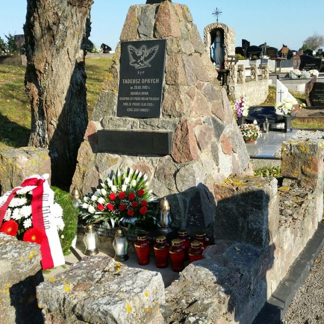 Tombe d'un soldat de l'armée polonaise tué pendant la guerre polono-bolchevique