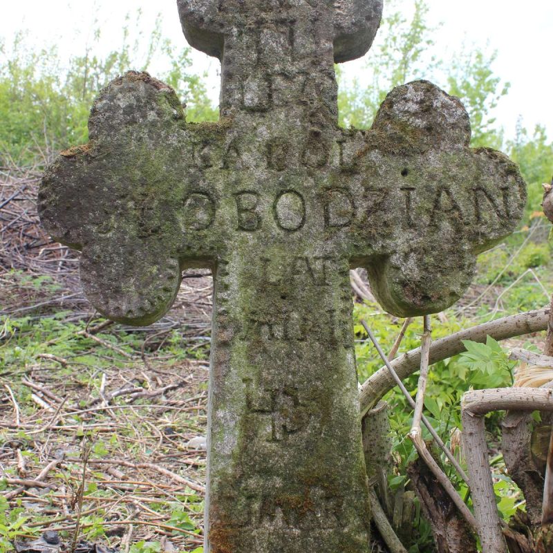 Inscription from the tombstone of Karol Lobodzian, Toki cemetery, 2019