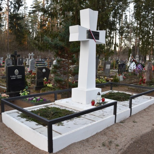 Zbiorowa mogiła legionistów z 1919 r.