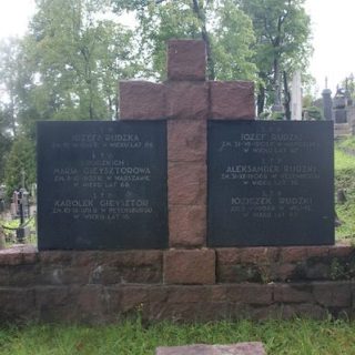 Tomb of the Gieysztor and Rudzki families, Ross cemetery, as of 2013