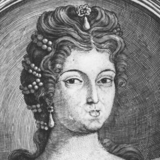 Rycina przedstawiająca Marię Kazimierę Sobieską, królową Polski, z misterną fryzurą i ozdobami z pereł, w owalnej ramie.