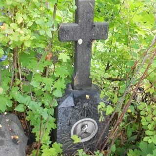 Tombstone of Eleonora and Julian Skirgajło, Na Rossie cemetery in Vilnius, as of 2013