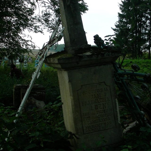 Tombstone of Stanislava Hłuchenko, František and Jan Luzhny