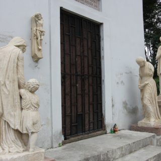 Drohobych (Ukraine) - conservation of weeping statues from the Catholic cemetery