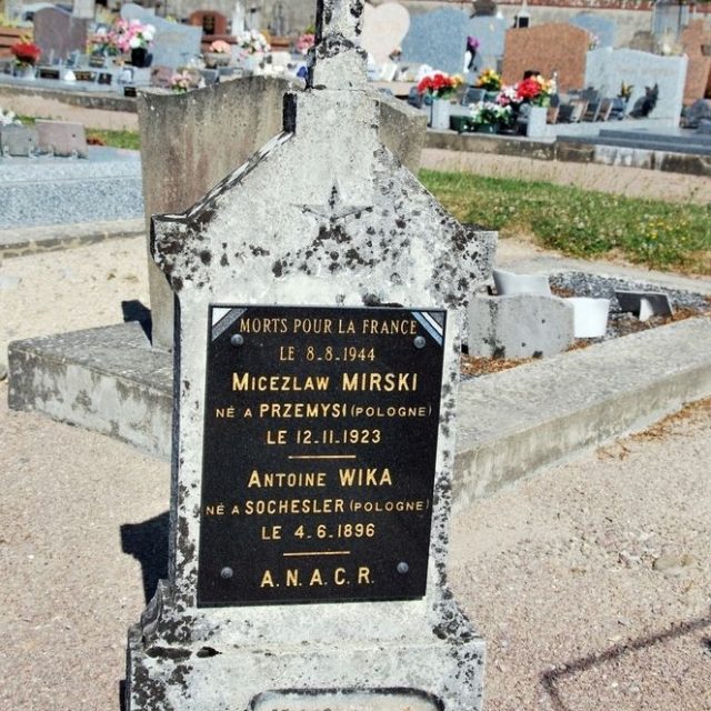Grave of two Poles from French partisan units
