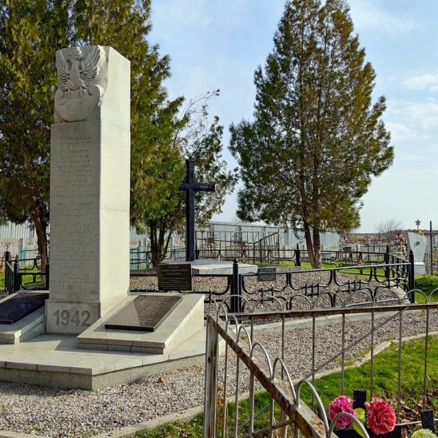 Polish War Cemetery Olmazor II